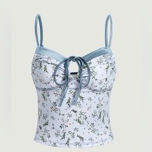 BOGO FREE!! NWOT womens patterned crop top